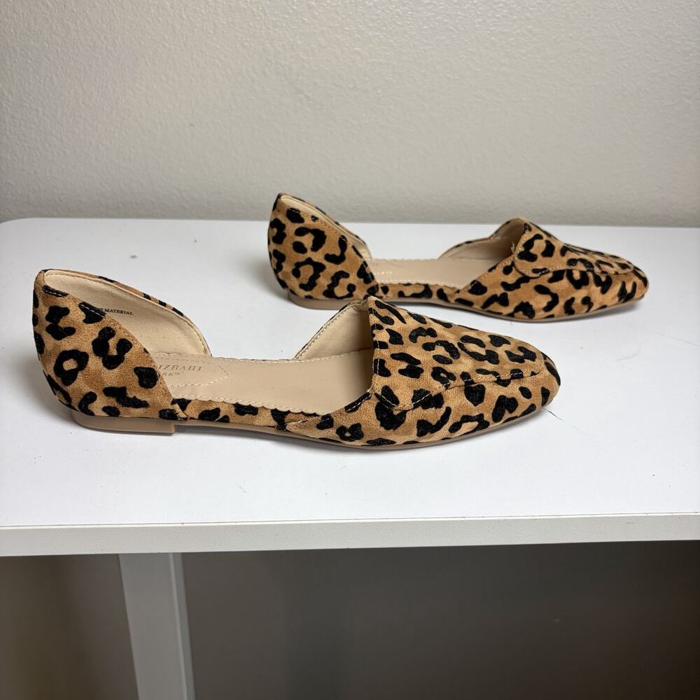 ISAAC MIZRAHI NY Womens 7 Leopard Cheetah Print Almond Shape Flats Shoes Animal